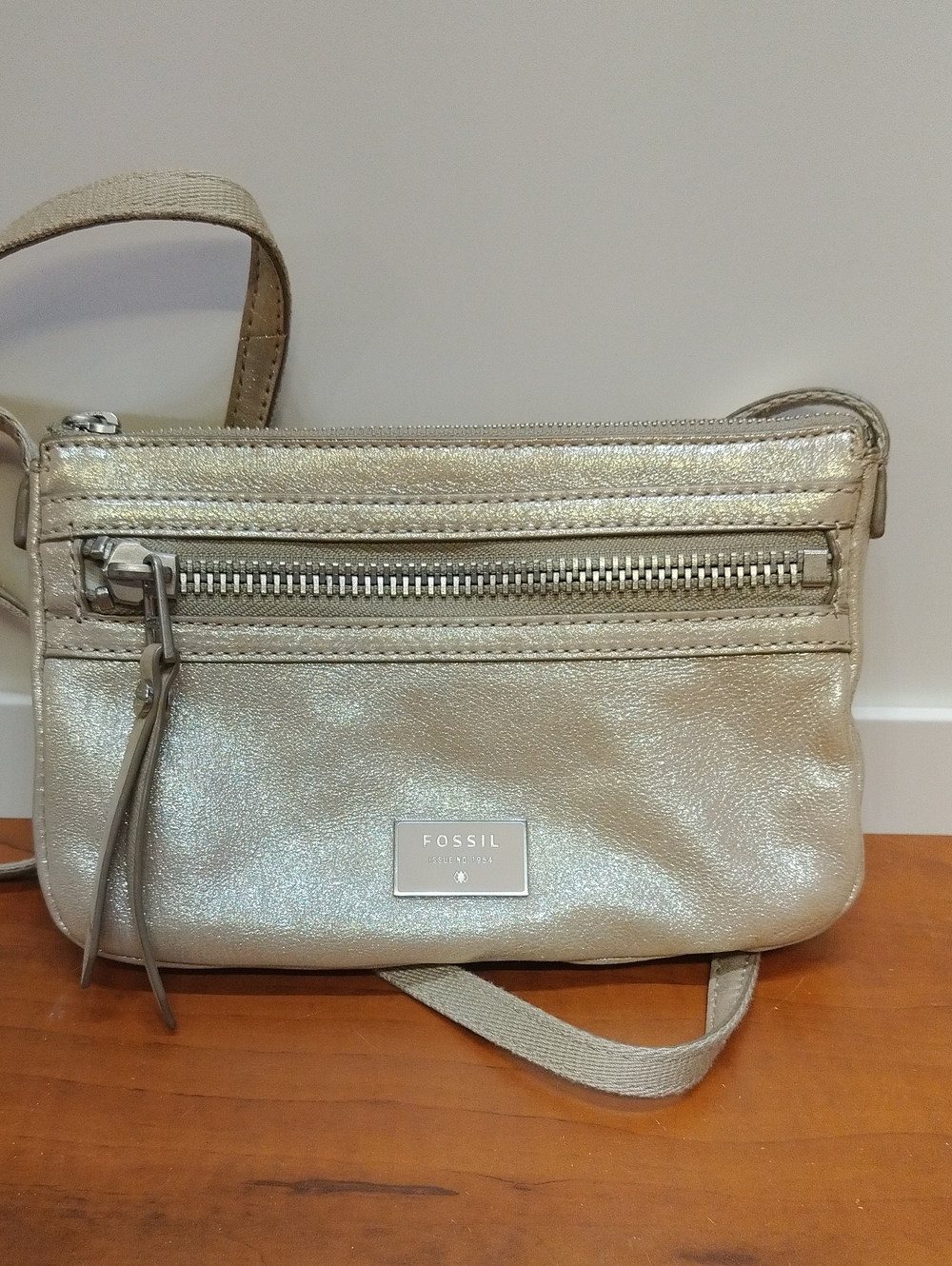 Fossil Gold Metallic Leather Crossbody Bag Dawson Collection